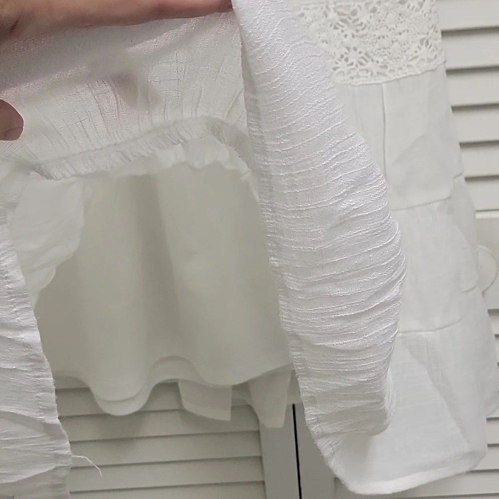 Lily Rose Dress - Picture 2 of 5